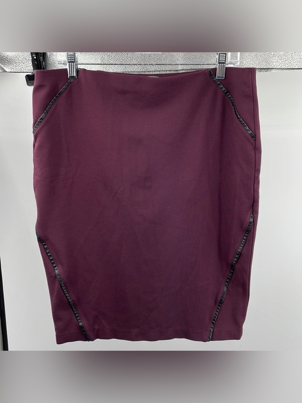 Vince Camuto purple plum skirt Size Large